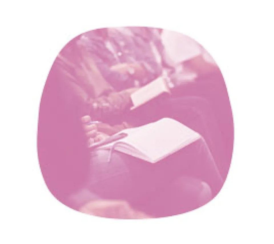 Bulle rose comprenant un livre